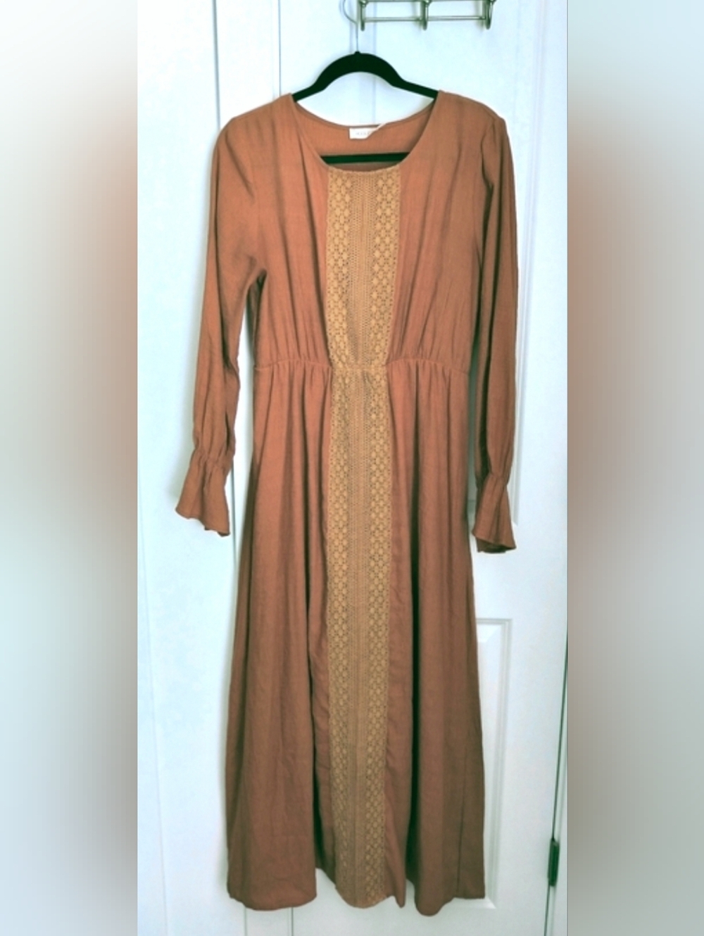 Roolee Women's M Rust Long-Sleeve Maxi Dress with Lace Front Panel